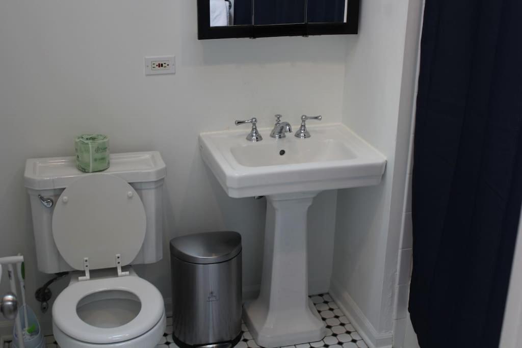 שיקגו Lincoln Park Living - 3 Queen Beds - Sleeps 6 מראה חיצוני תמונה