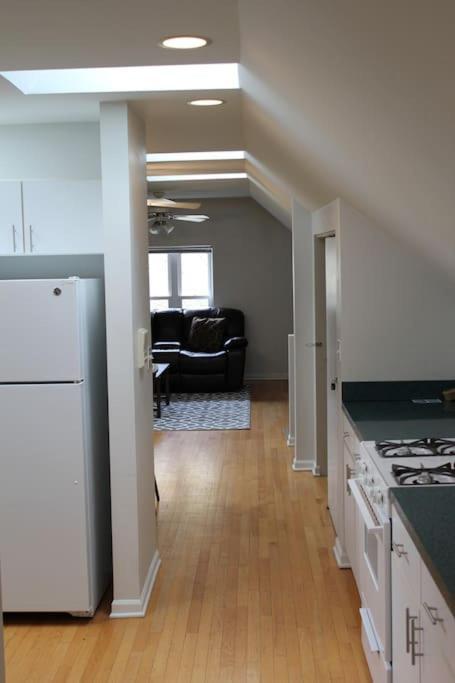 שיקגו Lincoln Park Living - 3 Queen Beds - Sleeps 6 מראה חיצוני תמונה